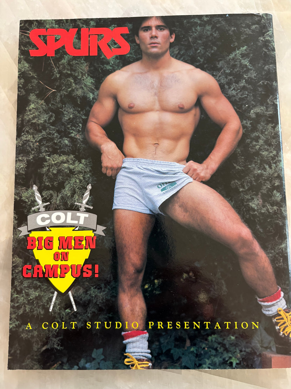 Spurs Magazine Issue 16 Big Men on Campus! edition by Colt Studios