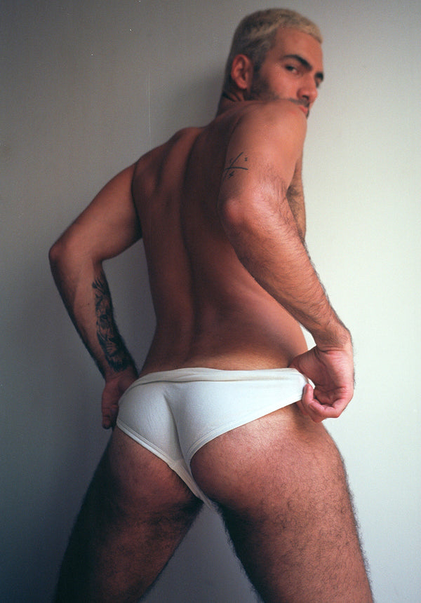 MANOS 001, Monday 17th September 2022, Madrid