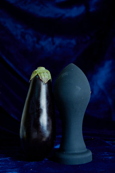 H-bomb plug by tantus - bishop black  CULTUREEDIT