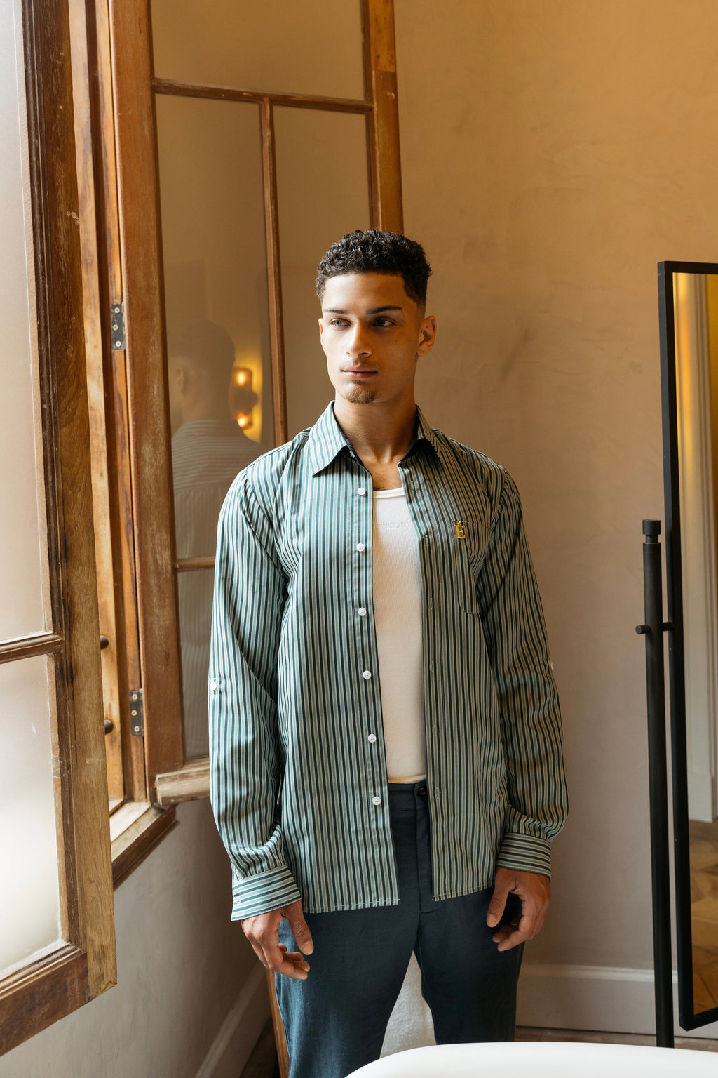 Global Anytime Button-Up 02