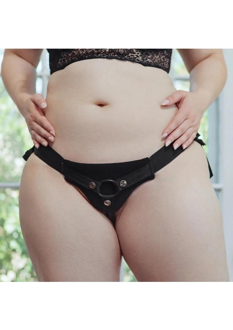 Sportsheets Curvy Collection Divine Diva Strap-On - Black