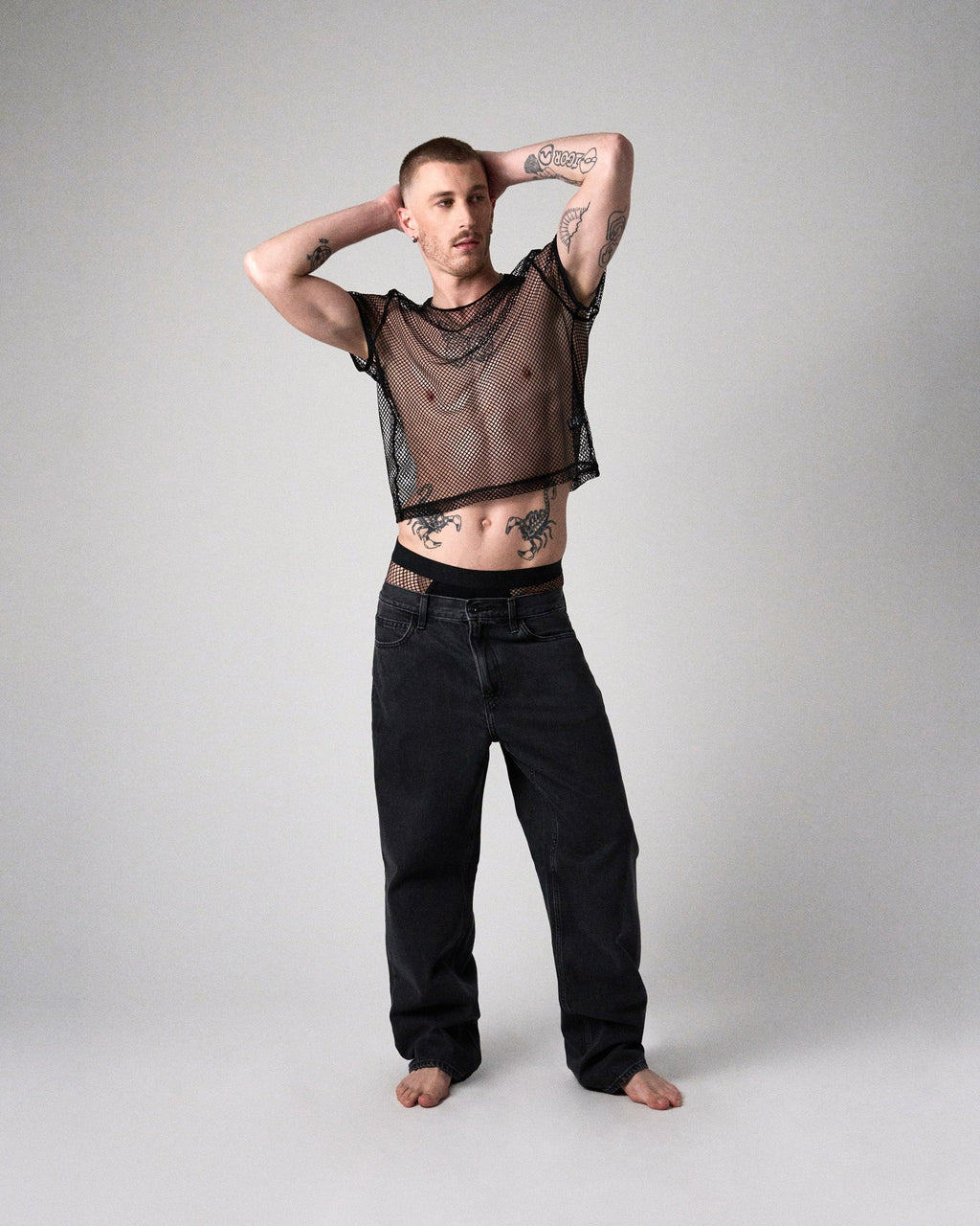 TEAMM8 Edge Net Cropped Tee Jet