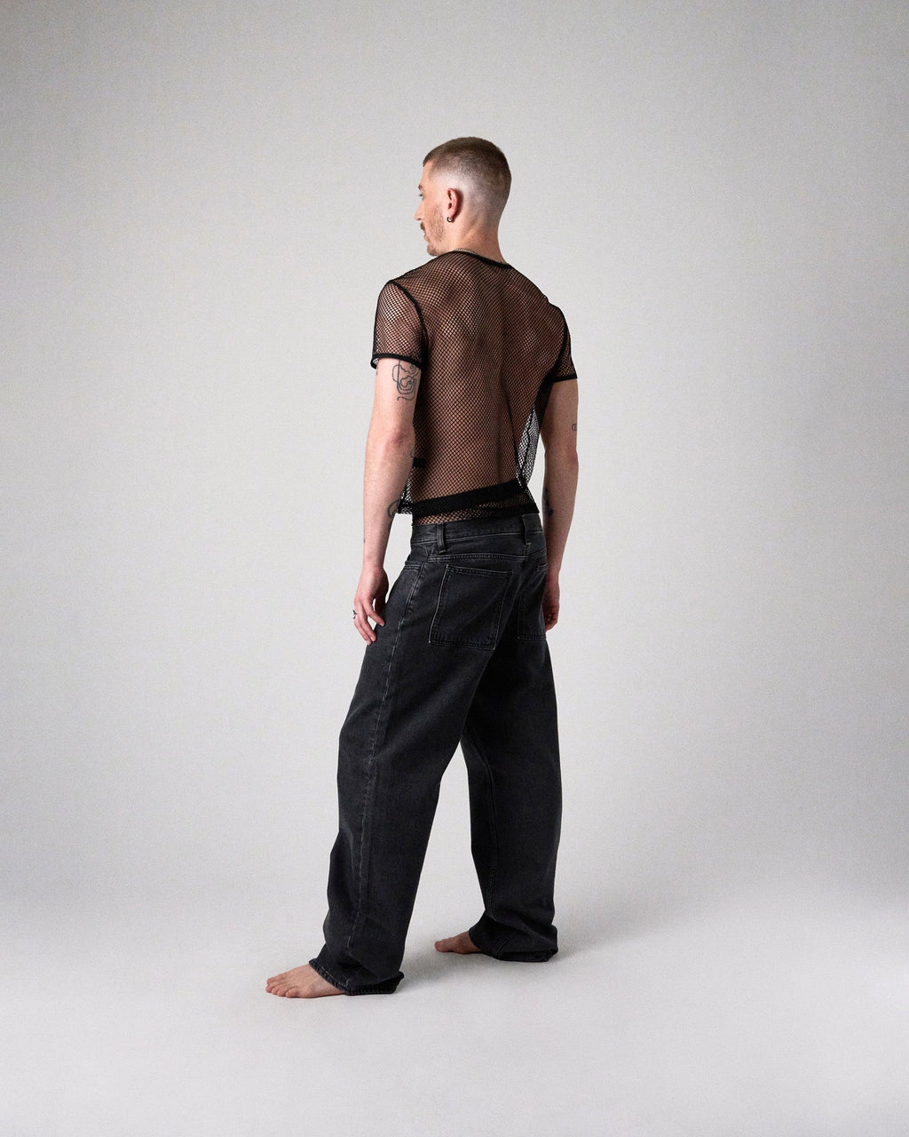 TEAMM8 Edge Net Cropped Tee Jet