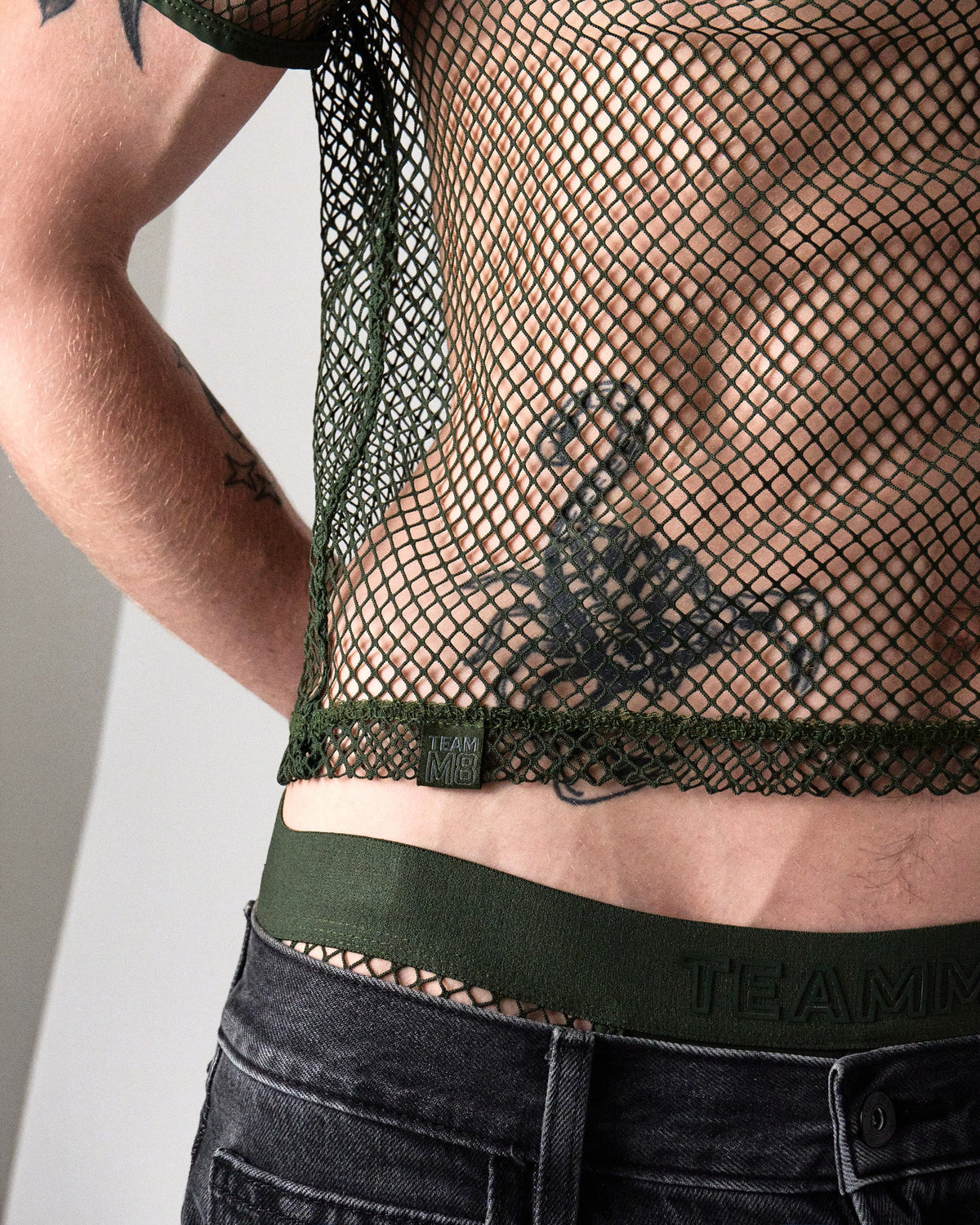TEAMM8 Edge Net Cropped Tee Forest
