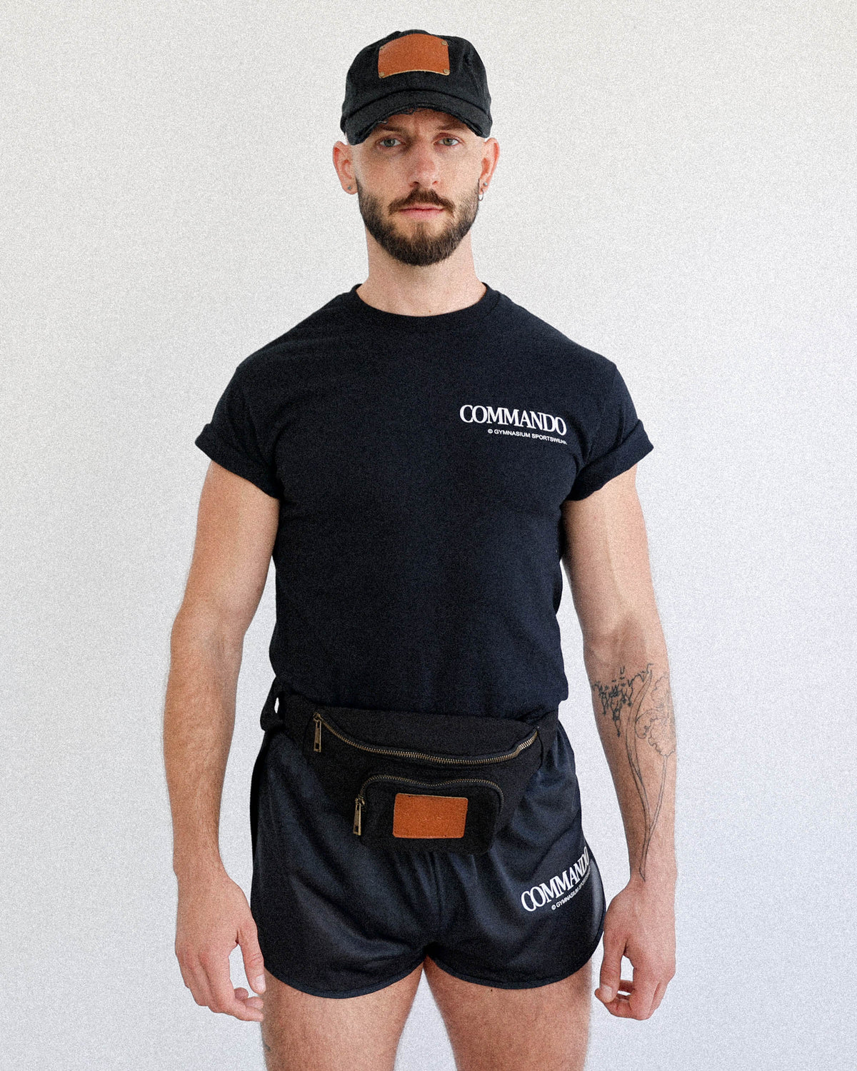 GYMNASIUM THE COMMANDO T-SHIRT IN BLACK
