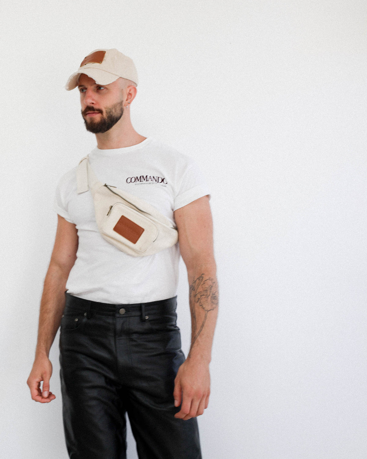 GYMNASIUM THE COMMANDO T-SHIRT IN WHITE