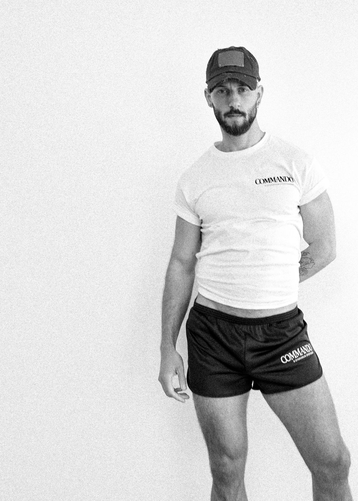 GYMNASIUM THE COMMANDO T-SHIRT IN WHITE