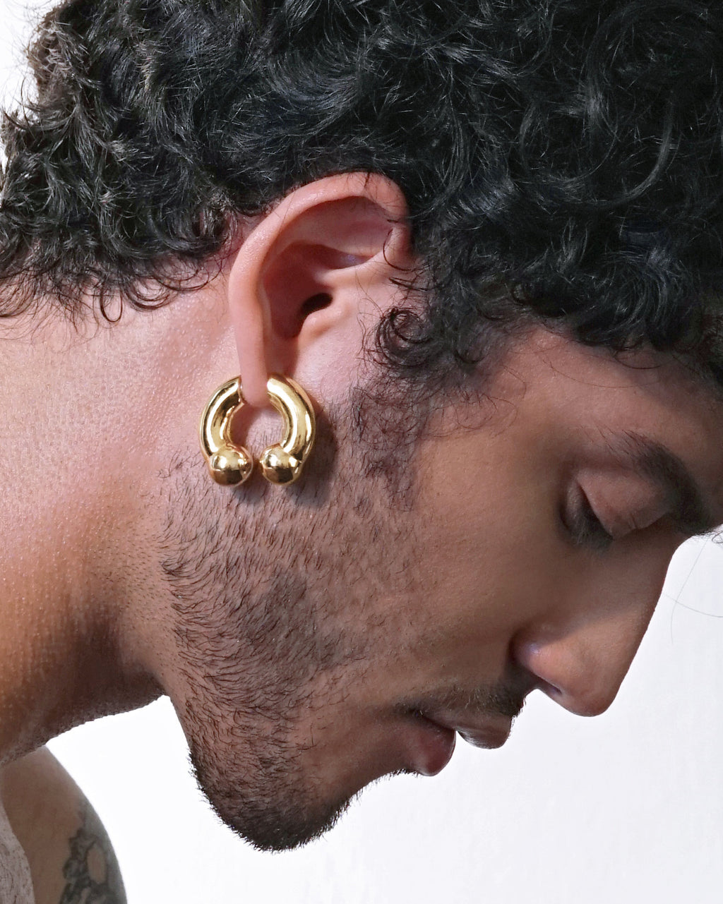 KISKA LAB PRINCE ALBERT GOLD EARRING