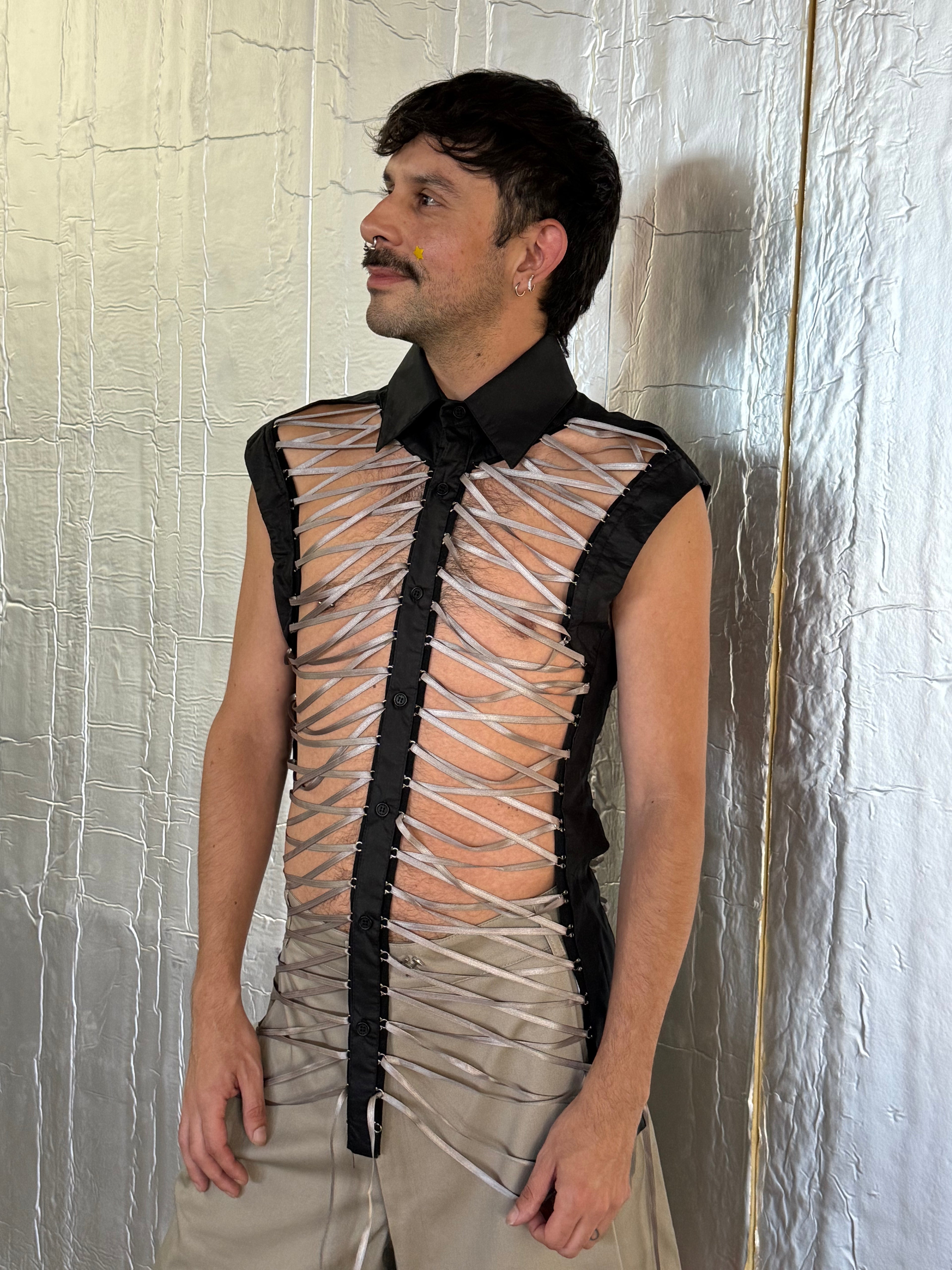 GMBH SAM LACE SLEEVELESS SHIRT