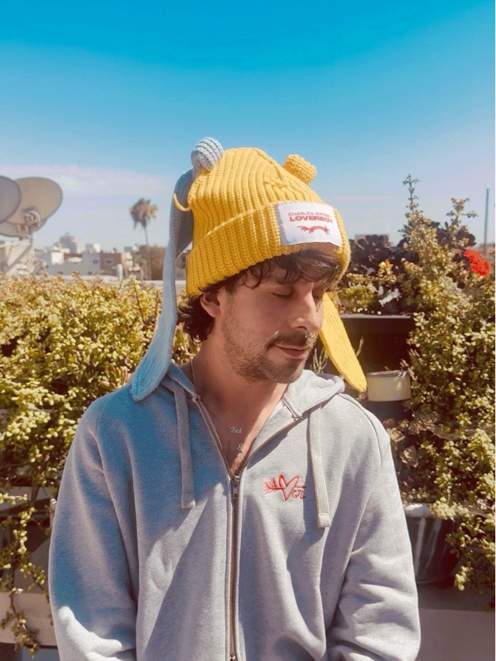LOVERBOY BY CHARLES JEFFREY CHUNKY Rabbit BEANIE in YELLOW + light blue