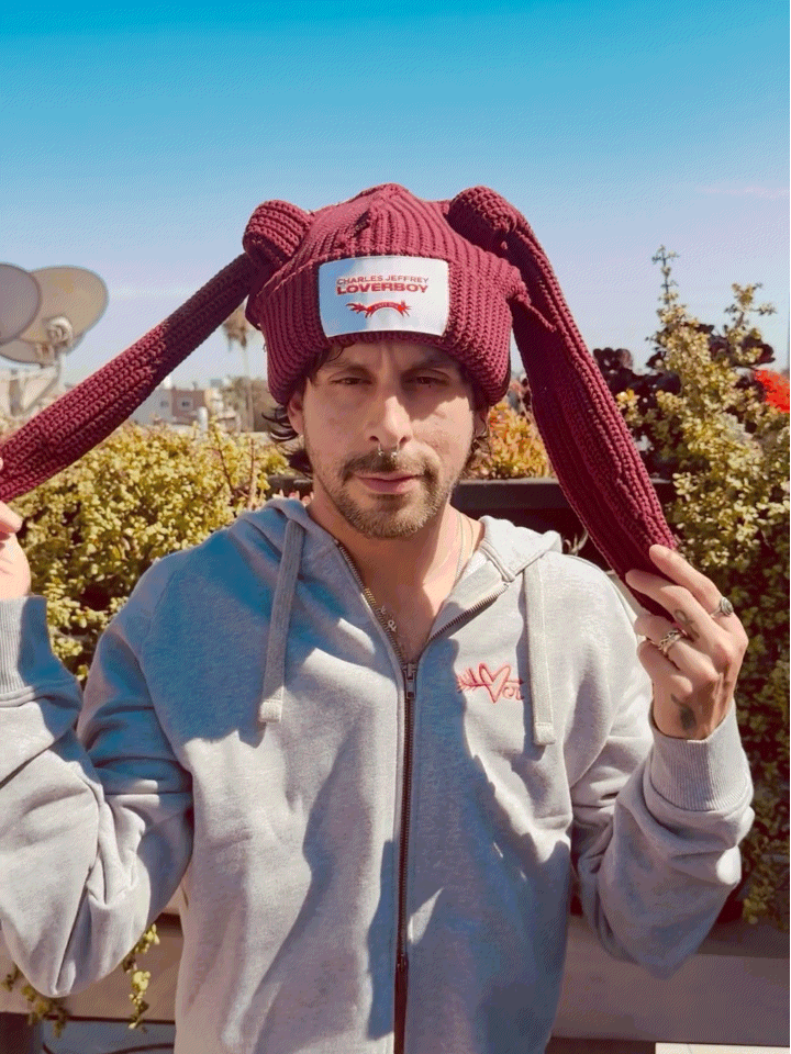 LOVERBOY BY CHARLES JEFFREY CHUNKY Rabbit BEANIE in Bordeaux