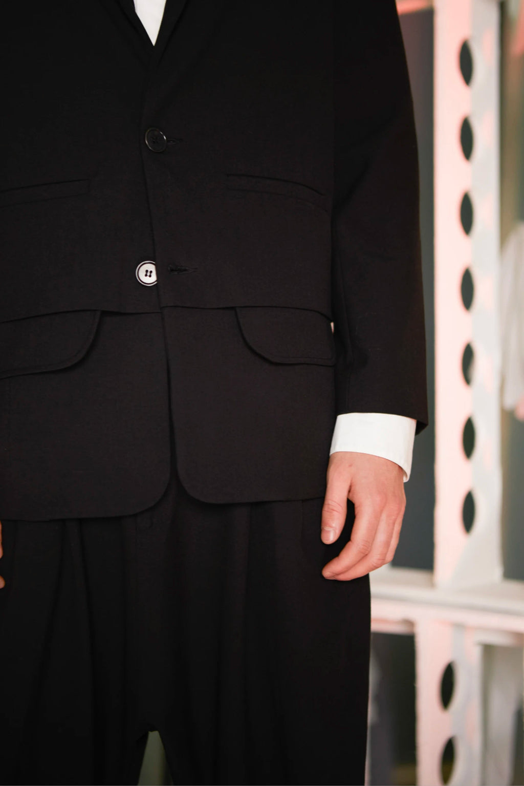 ANTS BLAZER BLACK  by Henrik Vibskov