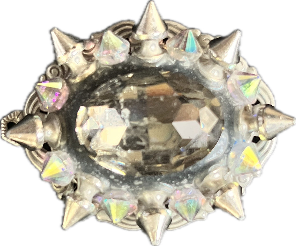 Lot 16: Spiked gemstone pin
