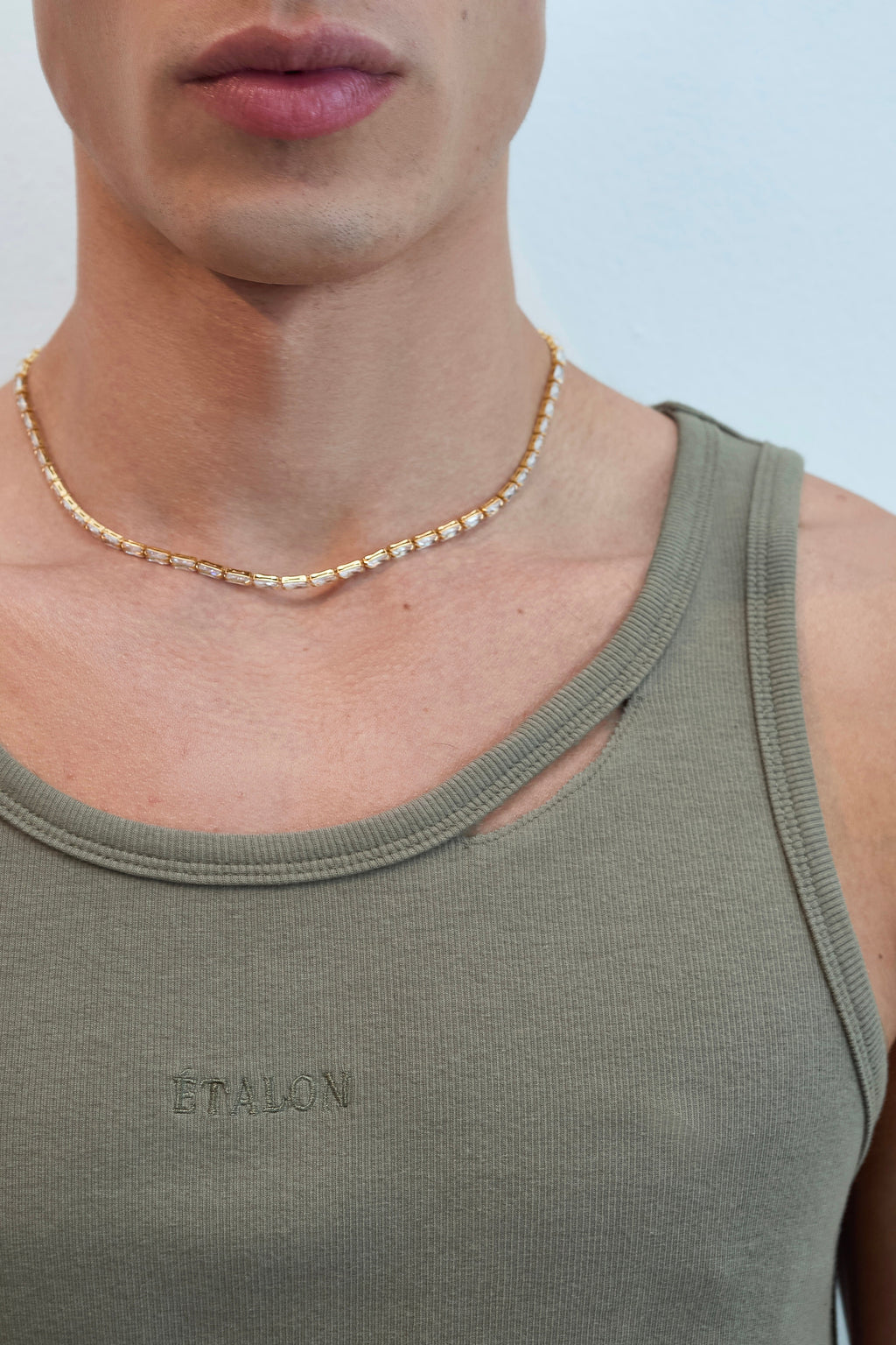 Rip Ribbed Tank Top (Slight Crop)