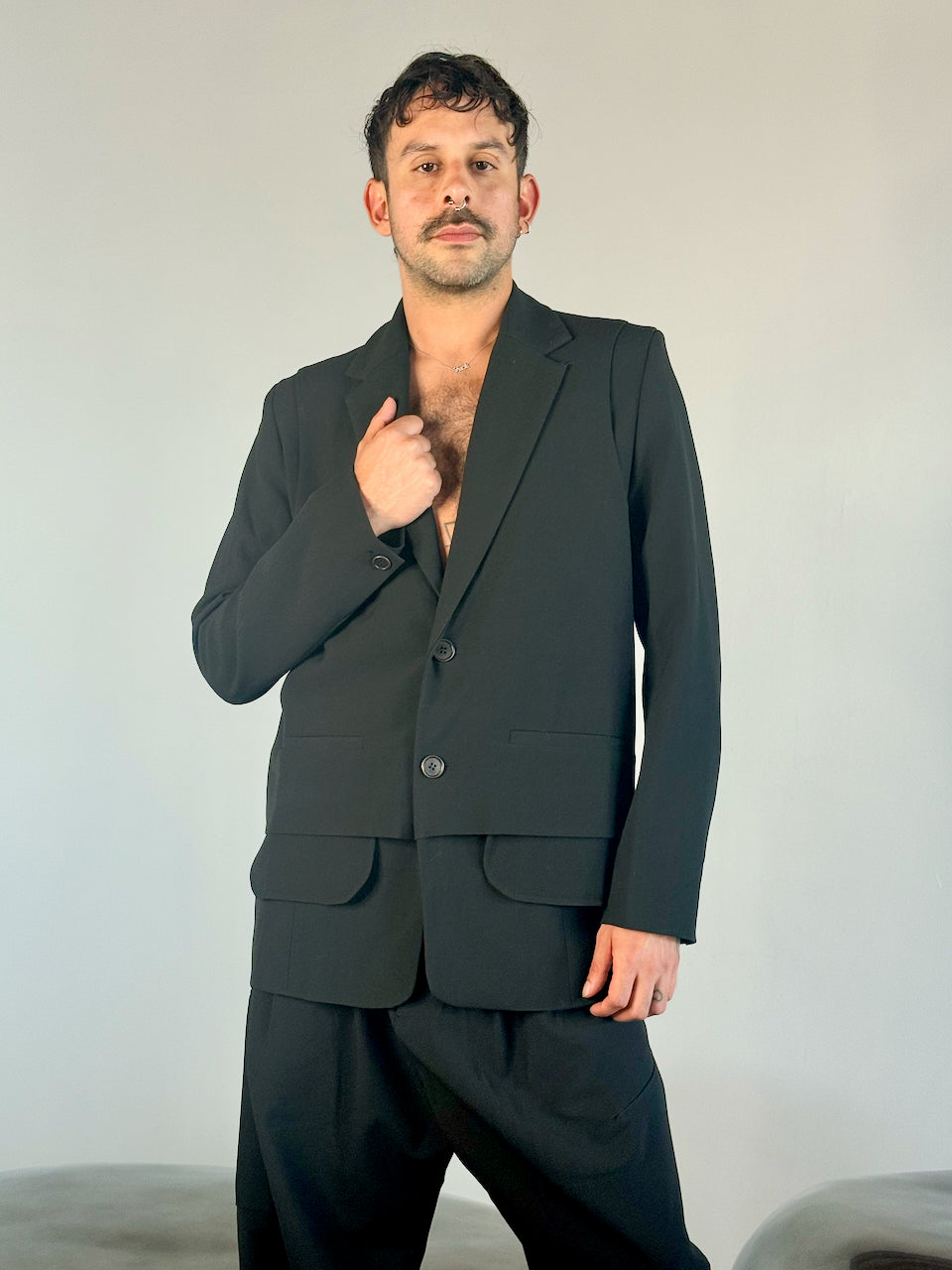 ANTS BLAZER BLACK  by Henrik Vibskov