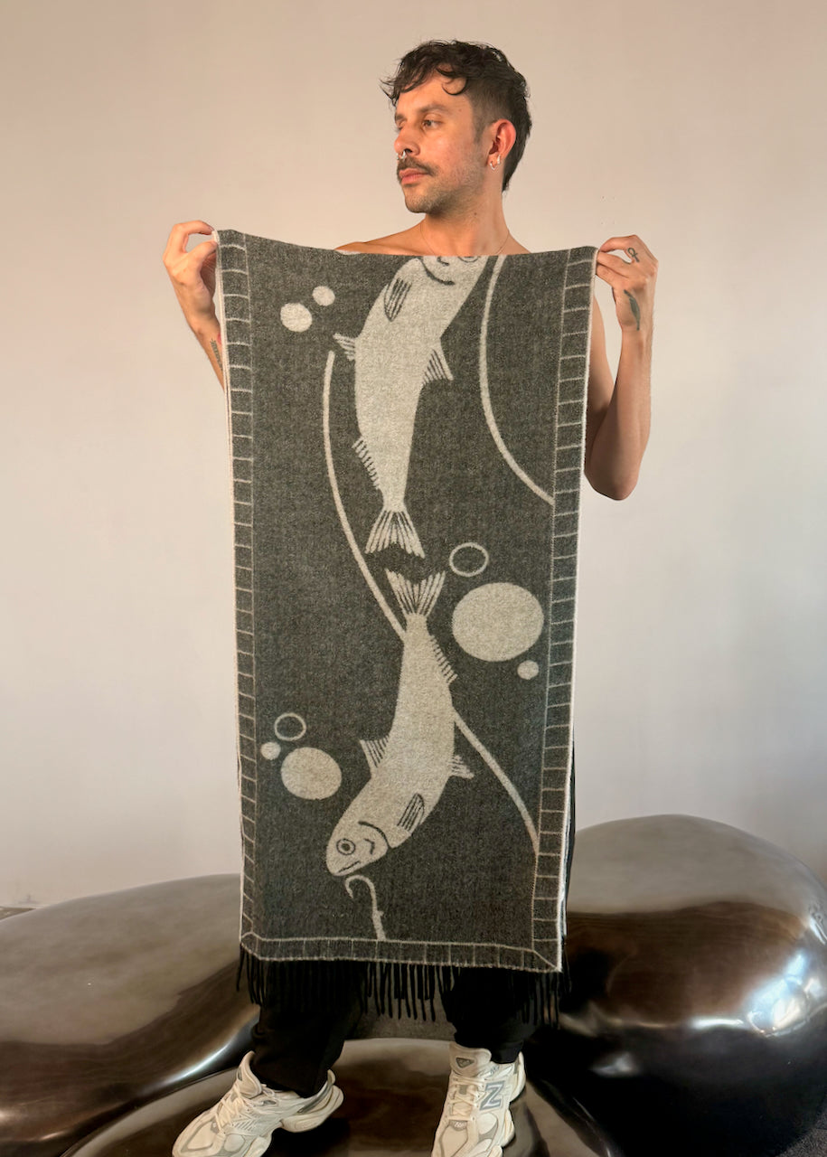 Catch Match Scarf BY Henrik Vibskov