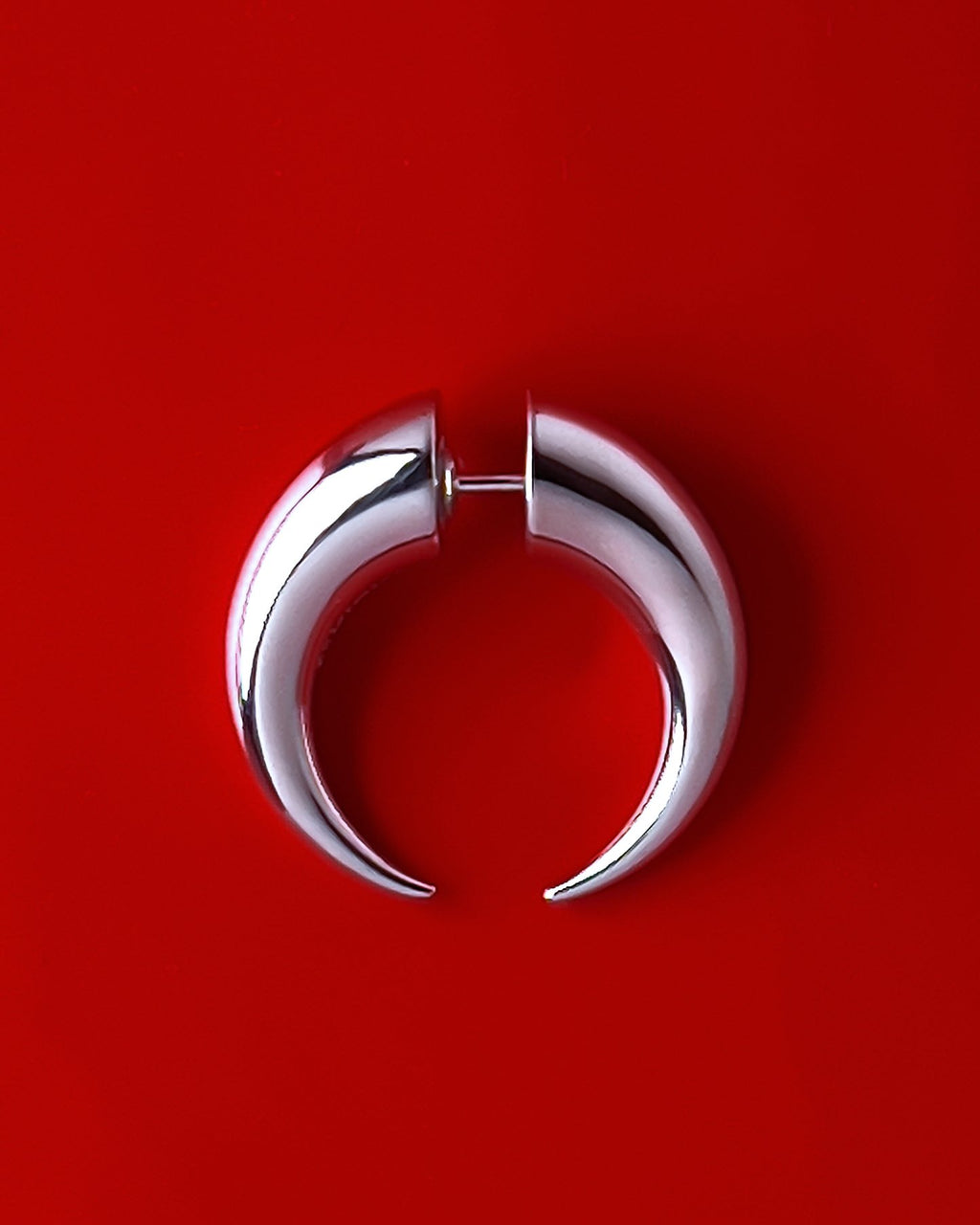 KISKA Tusk Earring