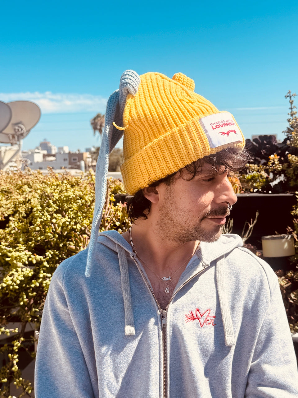 LOVERBOY BY CHARLES JEFFREY CHUNKY Rabbit BEANIE in YELLOW + light blue
