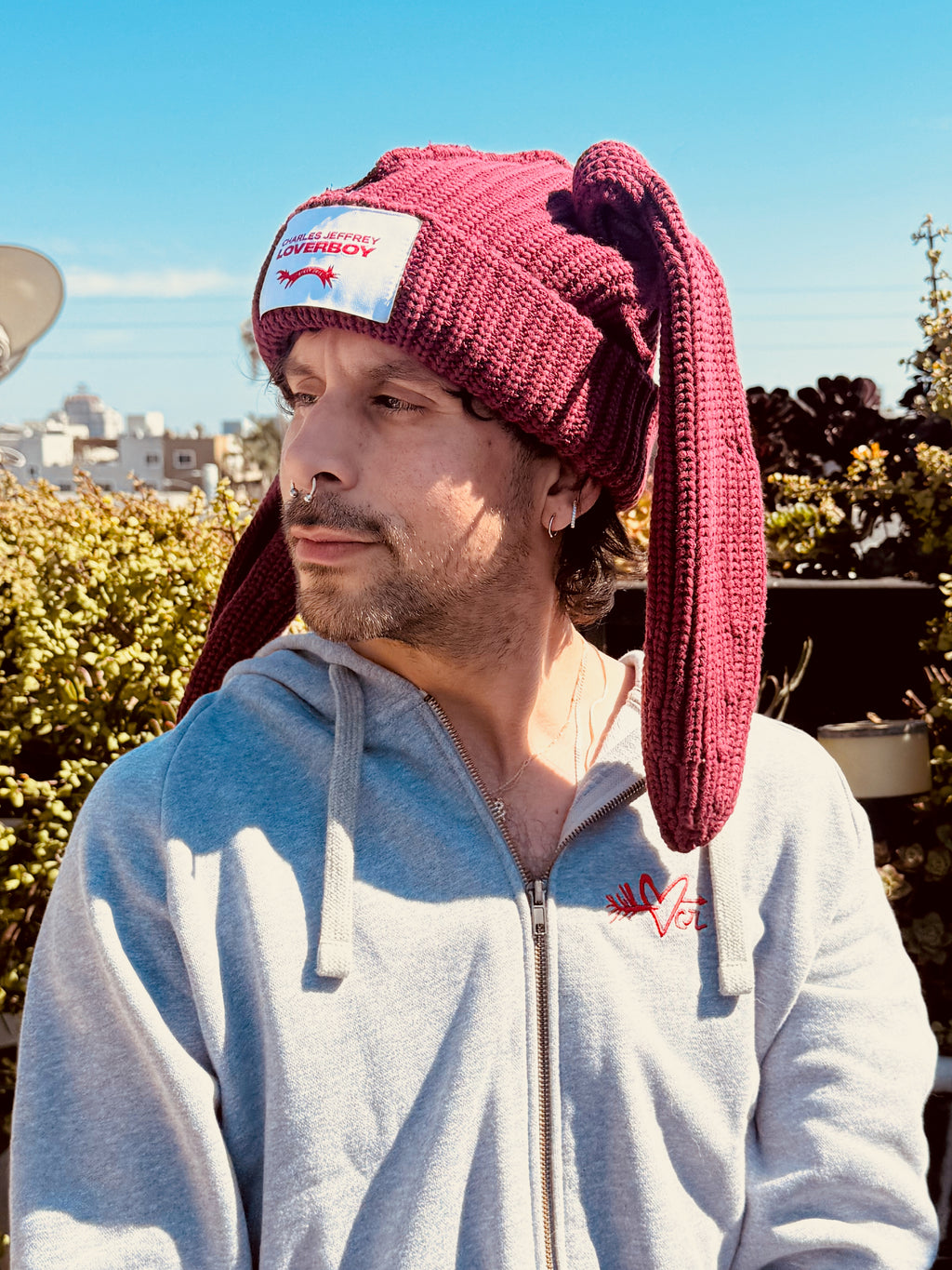 LOVERBOY BY CHARLES JEFFREY CHUNKY Rabbit BEANIE in Bordeaux