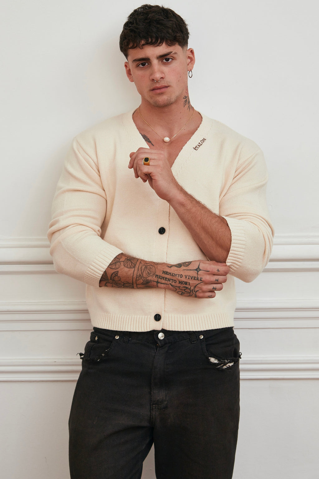Signature Cardigan 01