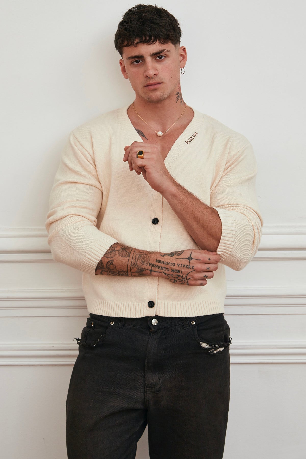 Signature Cardigan 01