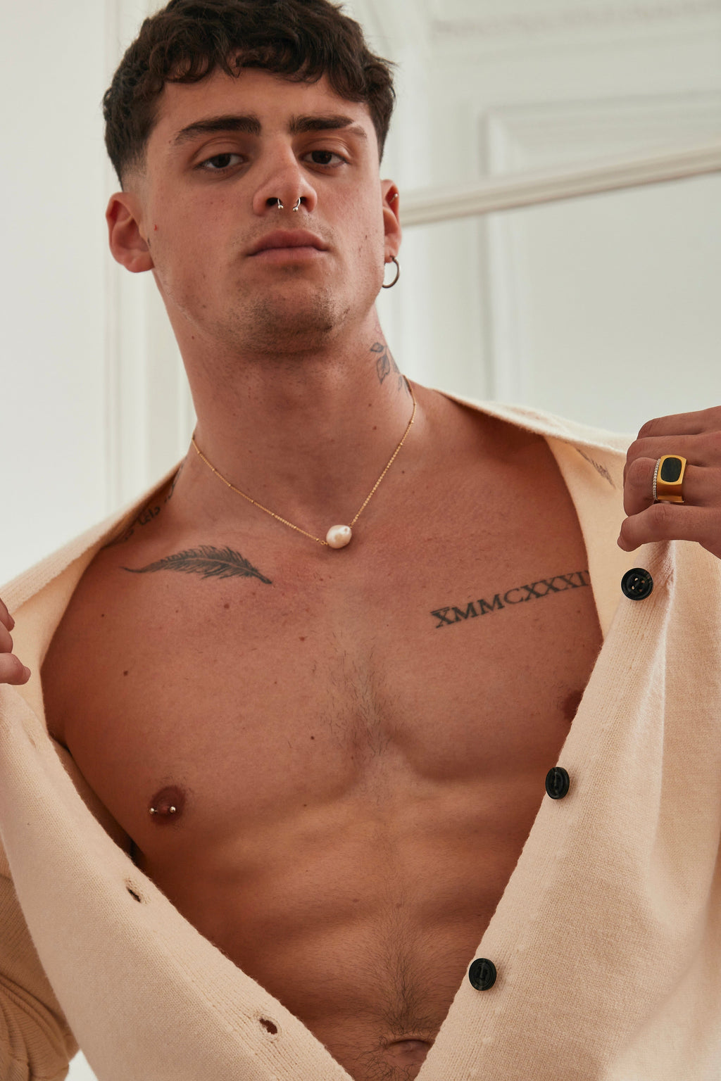 One Pearl Necklace