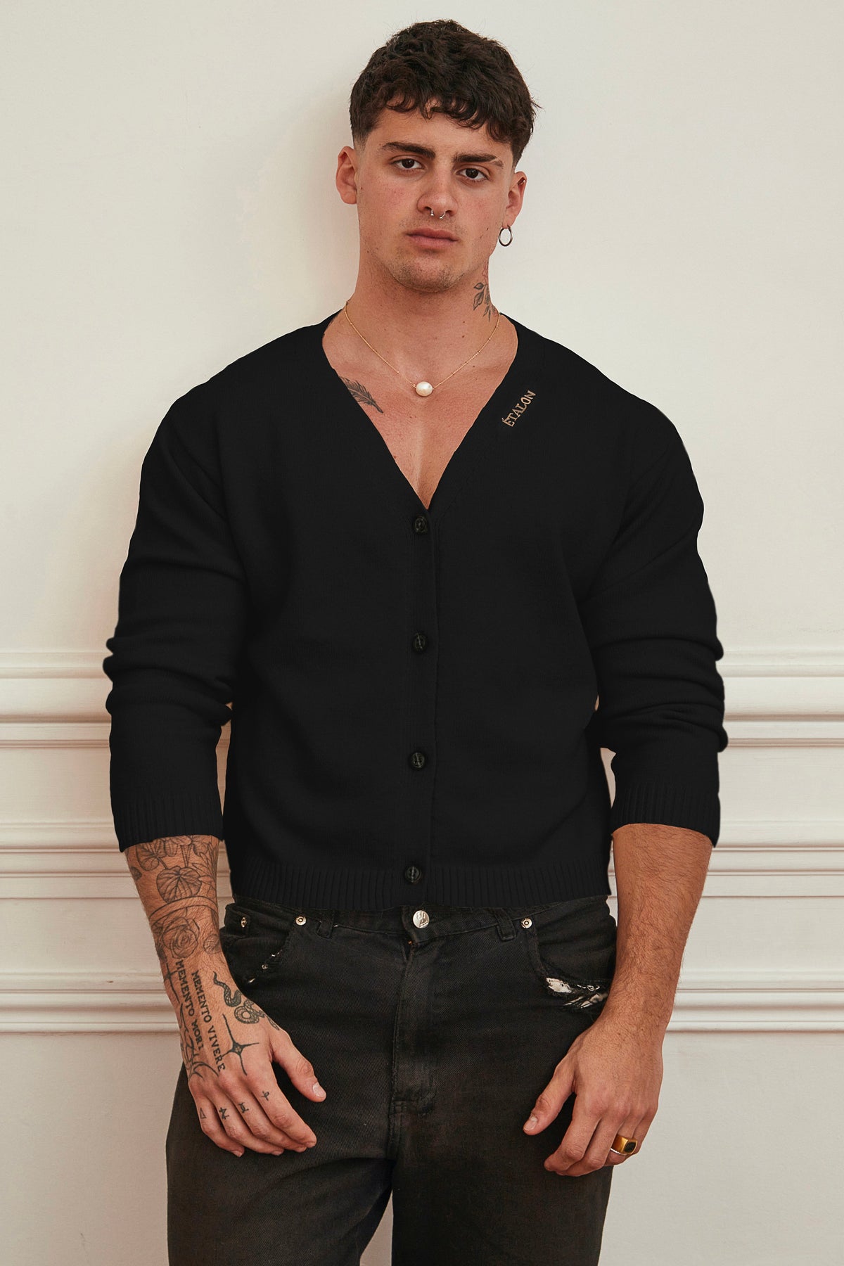 Signature Cardigan 01