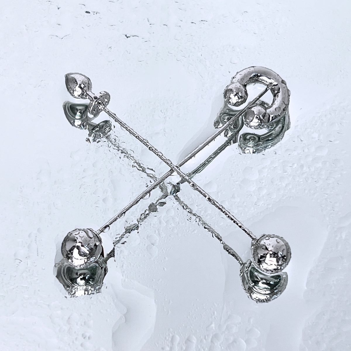 KISKA LAB MINI PLUG PIN EARRING
