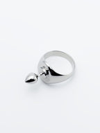 KISKA LAB MINI PLUG SIGNET PLATINUM RING