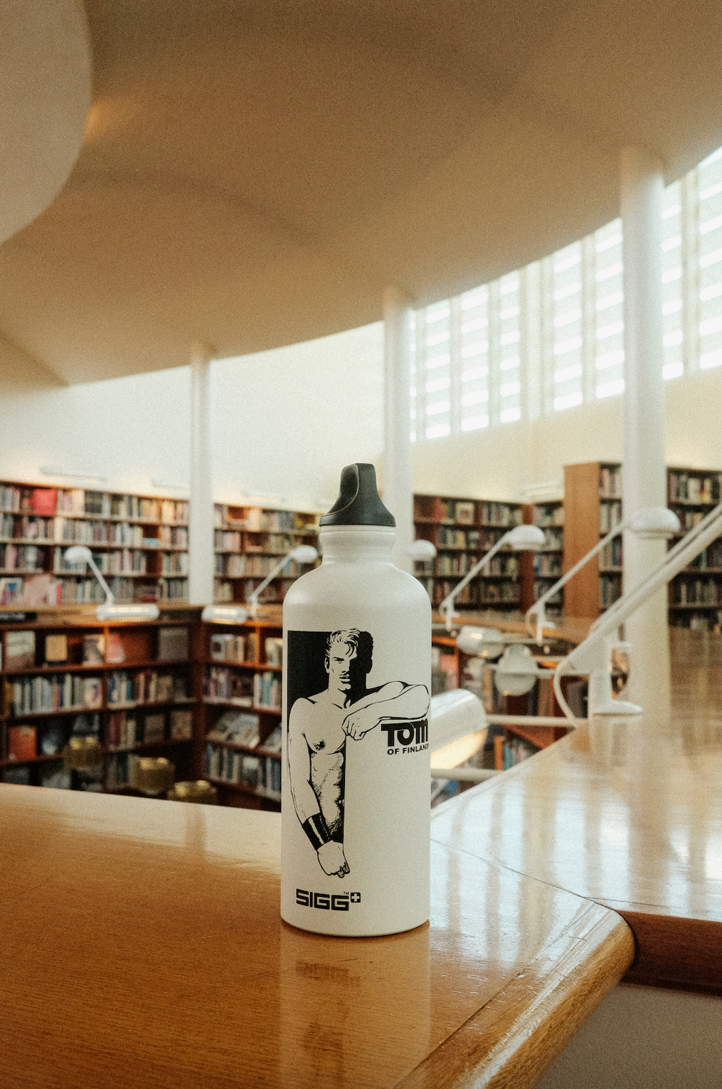 TOM OF FINLAND x SIGG WATER BOTTLE WHITE