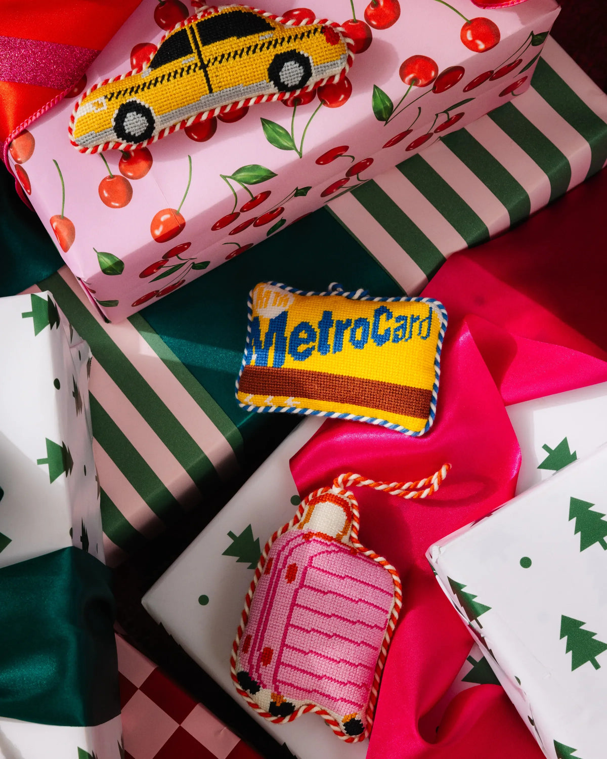 Needlepoint Icon Ornament - Luggage