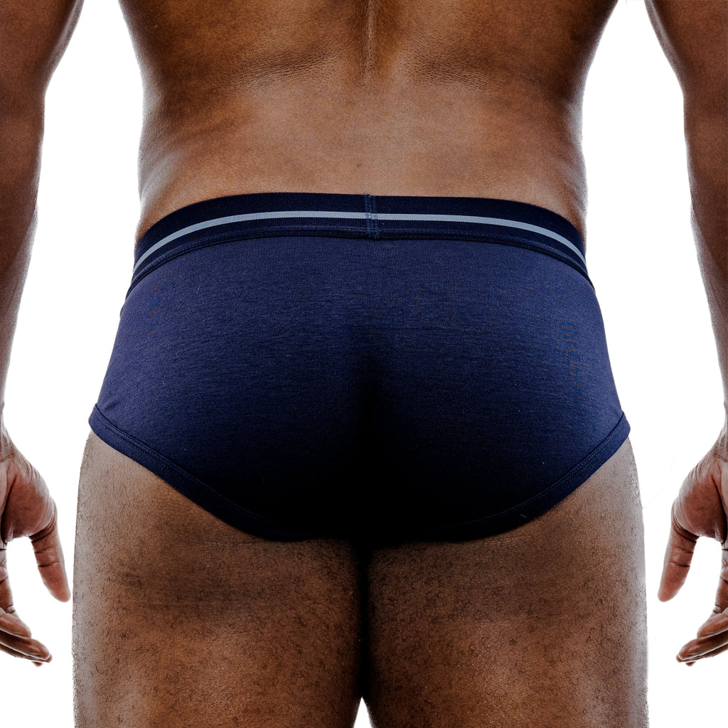 The Standard Brief - Navy