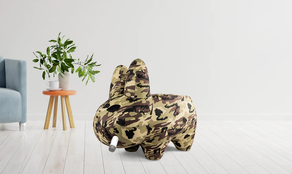 ART GIANT CAMO SMORKIN' LABBIT STOOL BY FRANK KOZIK