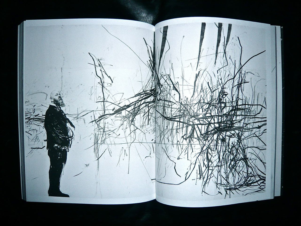 Robert Knoke: Black Material