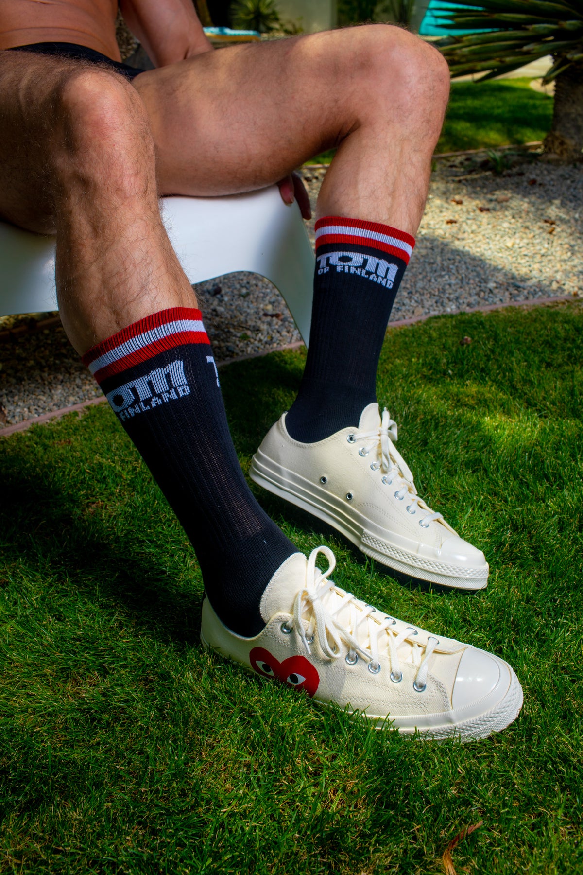 TOM OF FINLAND CALF HIGH SOCKS BLACK LOGO
