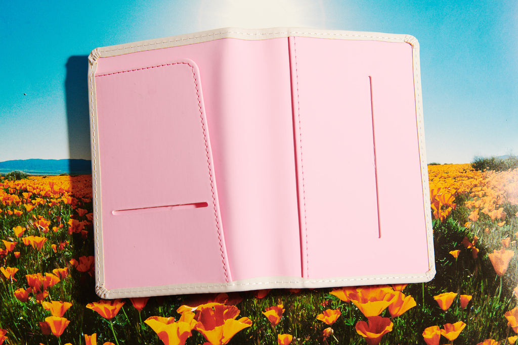 BERKLEY BESTIARY RAINBOW KITTEN PASSPORT COVER