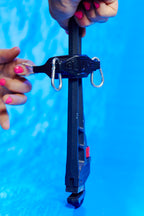 OXBALLS Slung Ballstrecher With 3 Carabiners Black